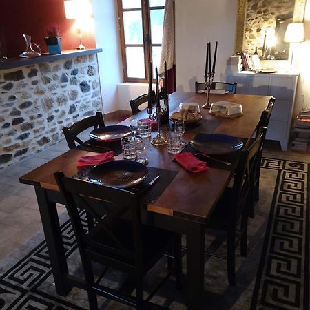 La Petite Salamandre Bleue La Croisille-sur-Briance Экстерьер фото